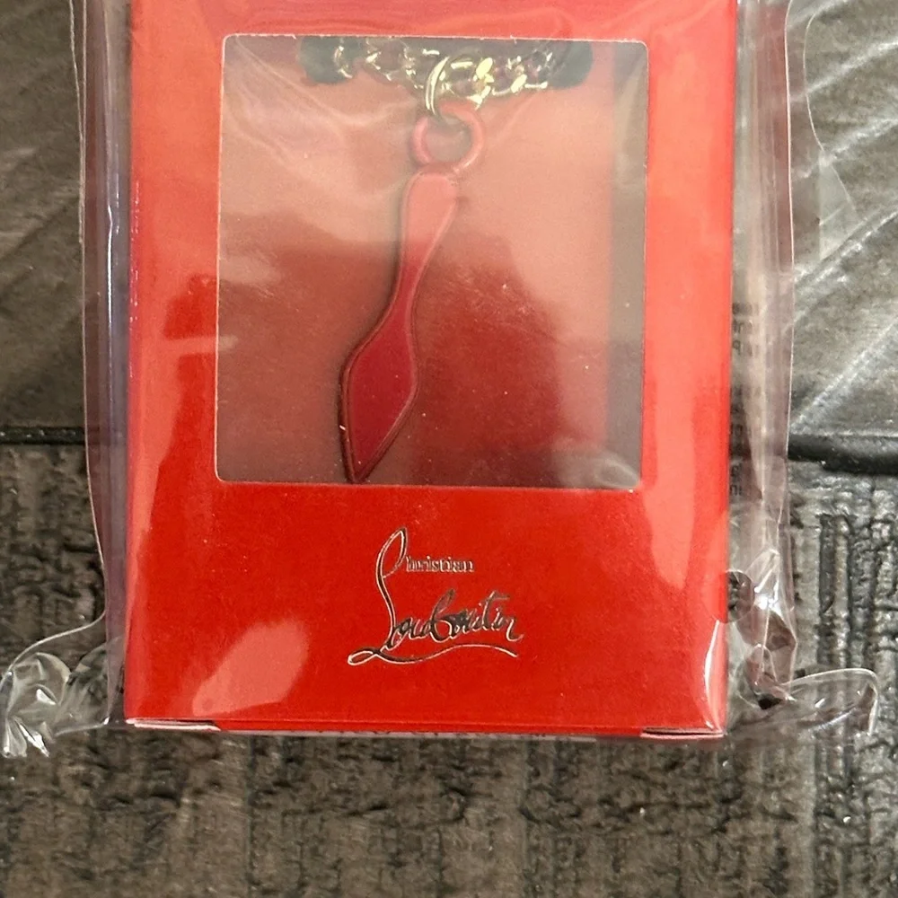 Christian Louboutin Red Signature shoe Silhouette Necklace - Picture 3 of 16